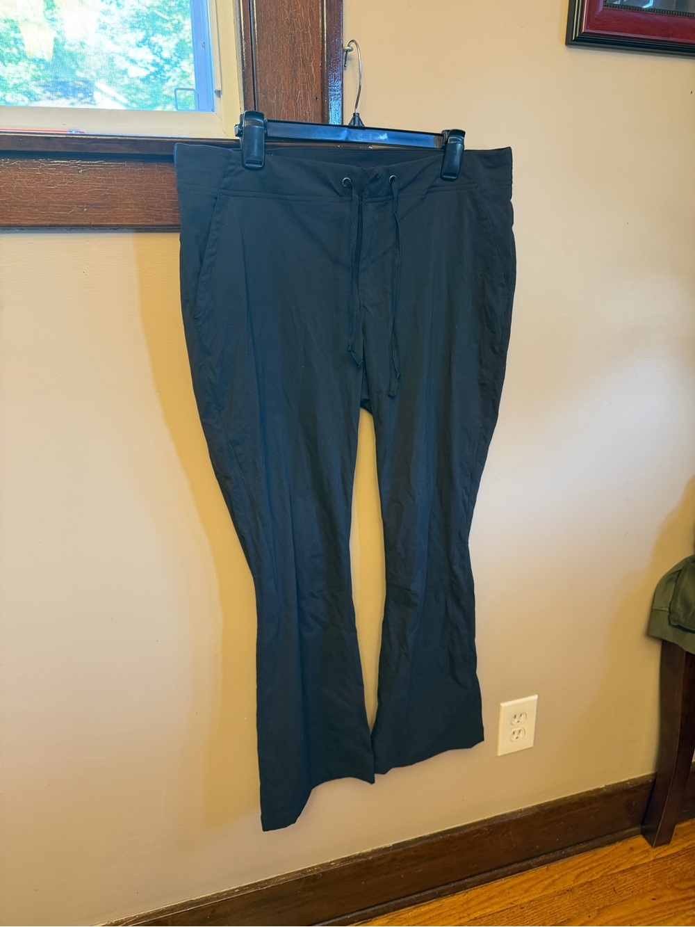 Columbia Women's Black Flare Drawstring Jogger Pants